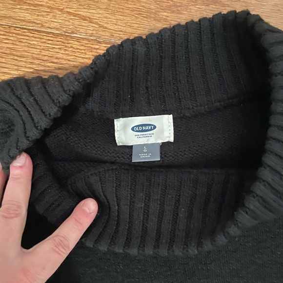 Old Navy black ruffle hem sweater - Picture 2 of 2